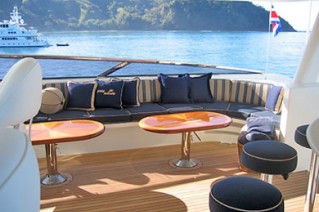 GALE WINDS - Upper Deck